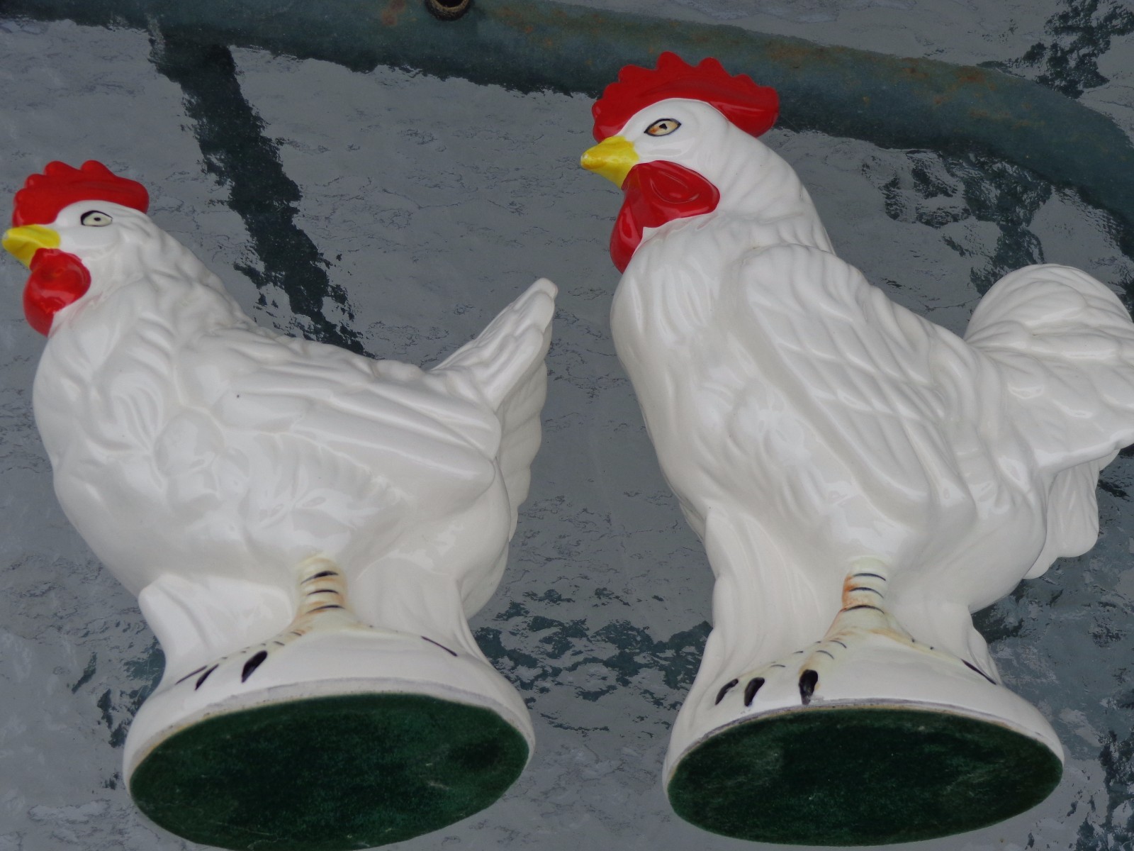 VINTAGE PAIR WHITE CERAMIC ROOSTERS