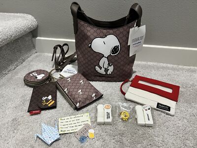 Peanuts Snoopy × Shimamura Collaboration Shoulder Bag Japan Peanuts Snoopy × Shimamura Collaboration Shoulder Bag Japan