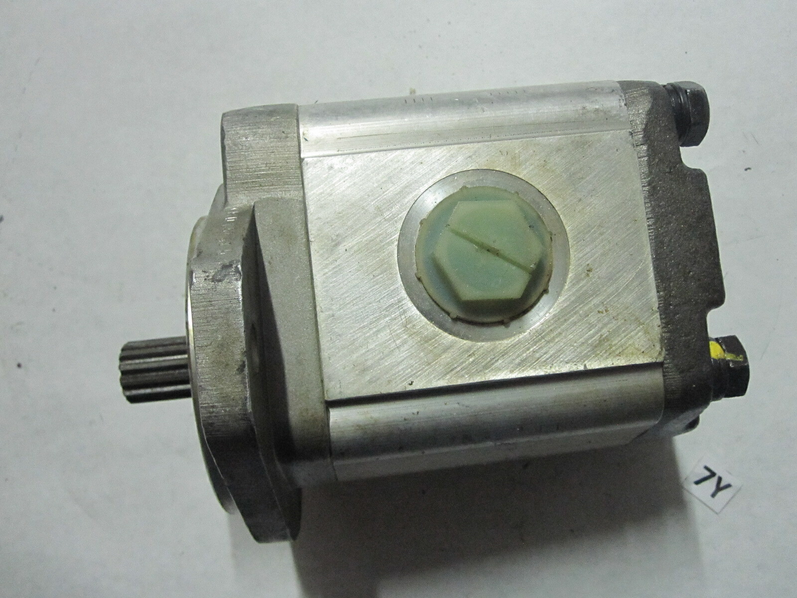 Hybel Hydraulic Motor 17111044084 oeat38800 17699037010 HD156445 1R1479