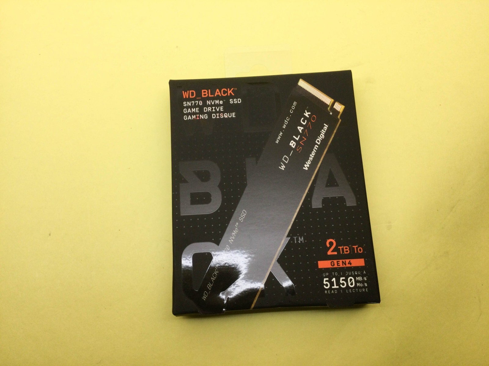内蔵型SSD Western Digital WDS200T3X0E M.2 NVMe 2TB WD_BLACK 2TB SN7100 NVMe SSD, Internal Solid State Drive