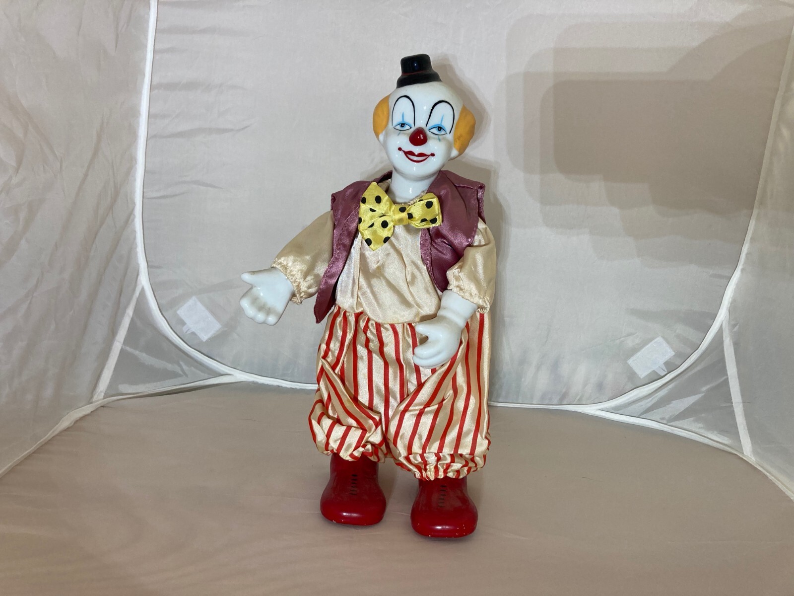 porcelain clown doll music box vintage works and dances wind up good condition