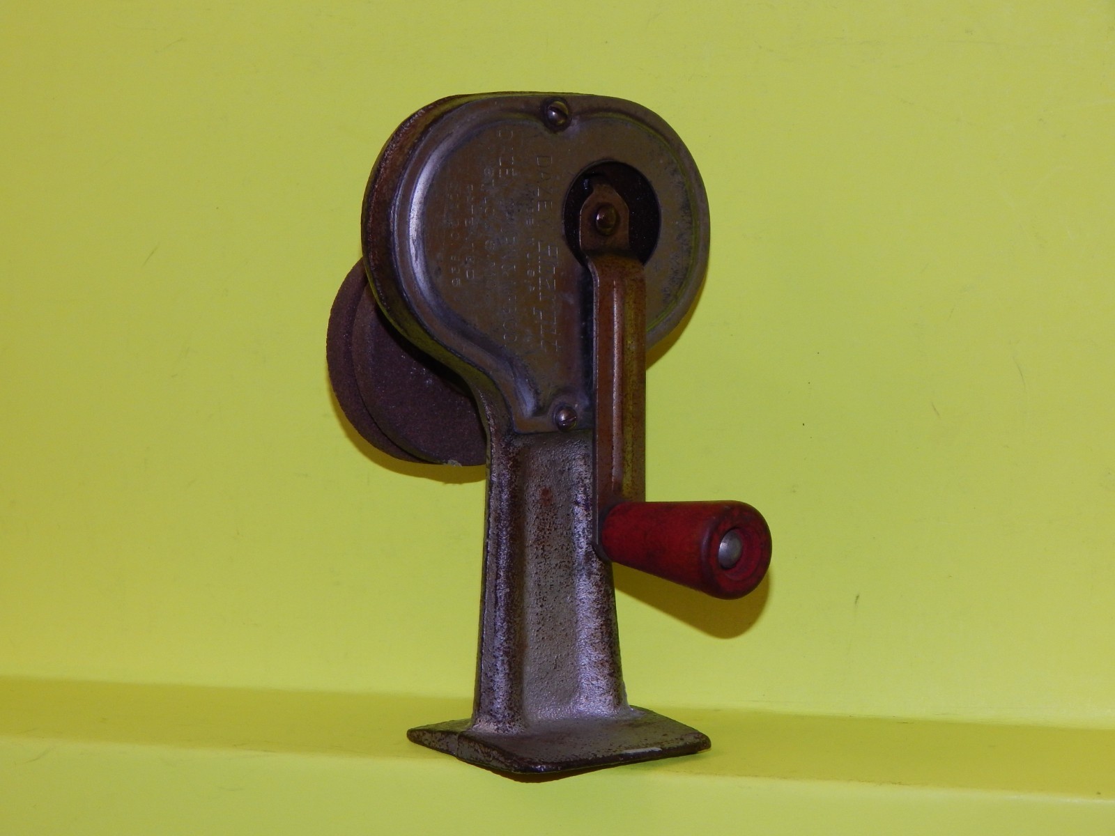 Vintage Dazey Sharpit Stone