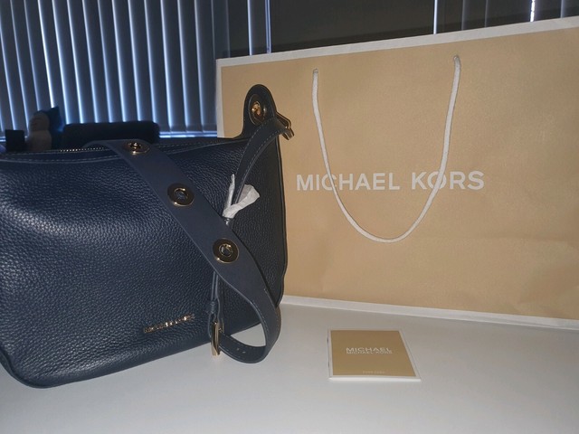 michael kors barlow bag