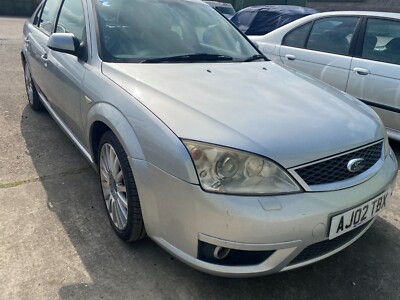 Ford Mondeo ST220 2002 StarDust Silver