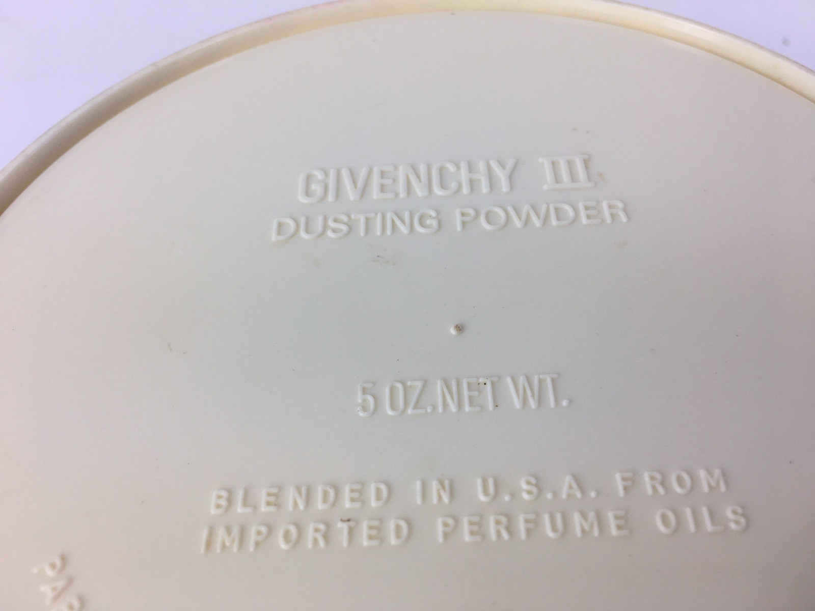 Vintage Women's Givenchy III Dusting Powder 5 Oz ** See Descrip