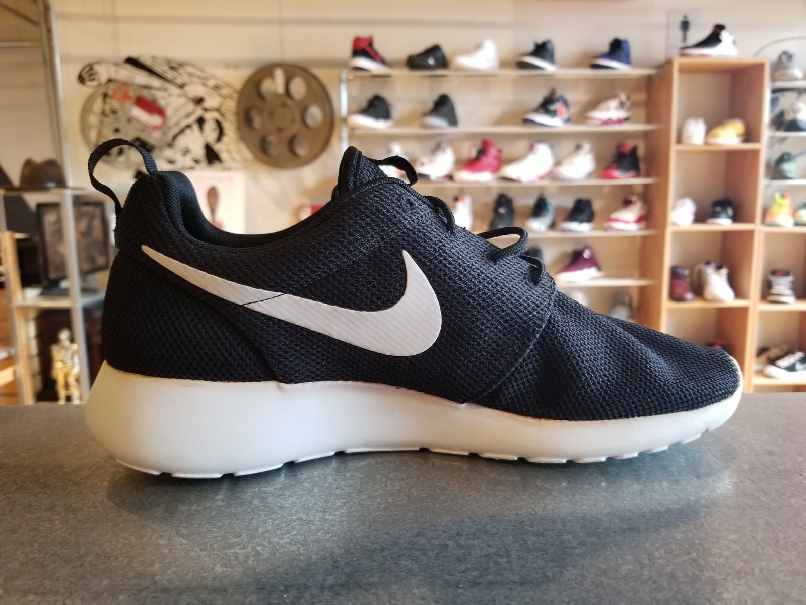 authentic roshe run