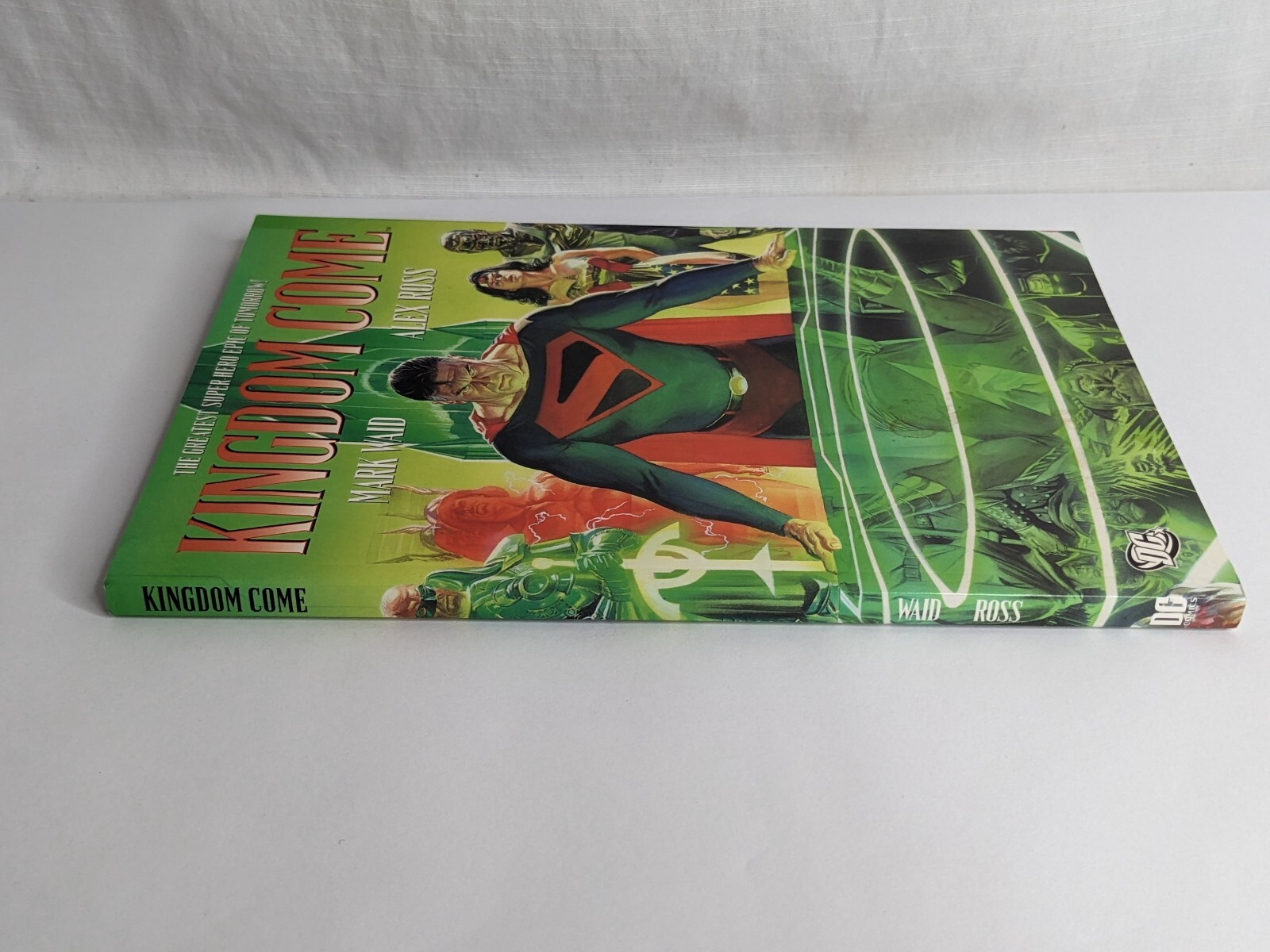 DC Comics Kingdom Come TPB, Mark Waid & Alex Ross, 2008 1st Printing