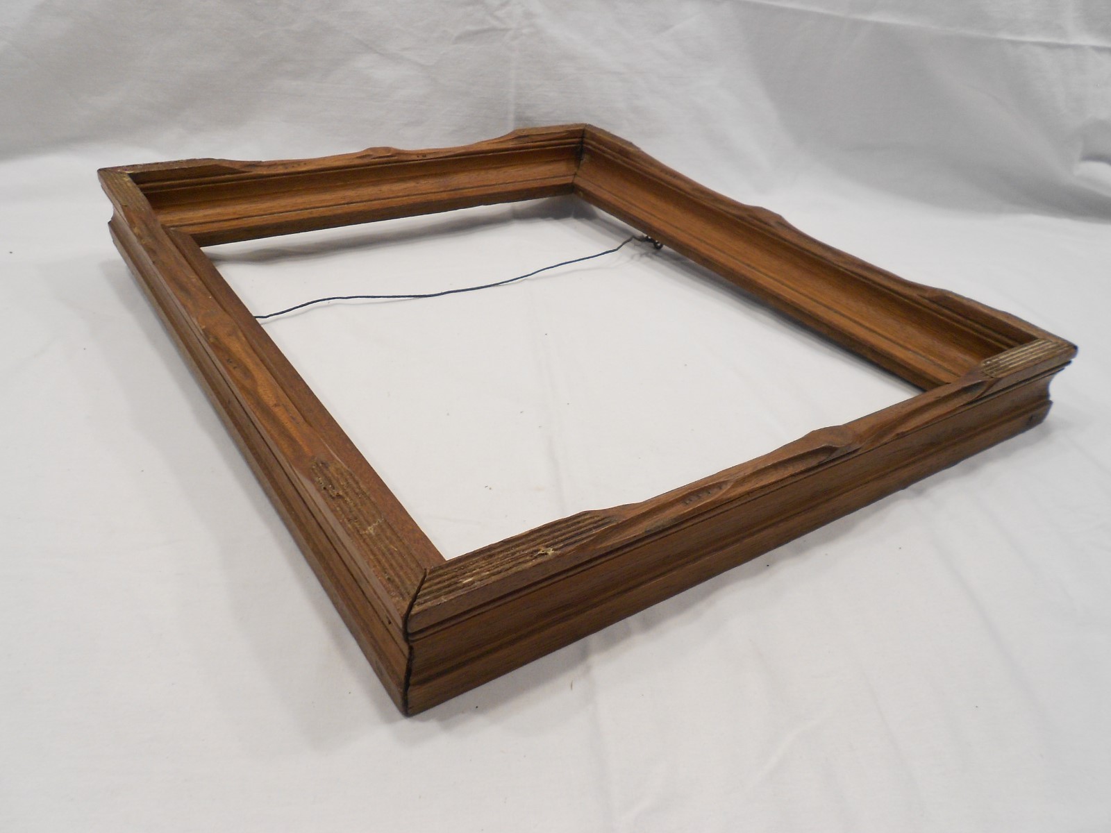 VINTAGE WOOD FRAME, OUTER DIMENSIONS 14