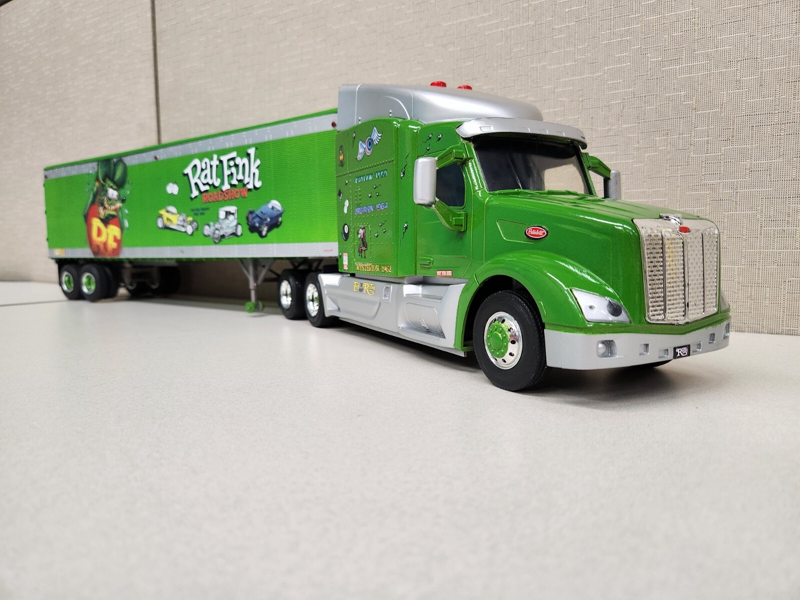 Rat Fink Die Cast ミニカー 7台セット！ Rat Fink CP7007
