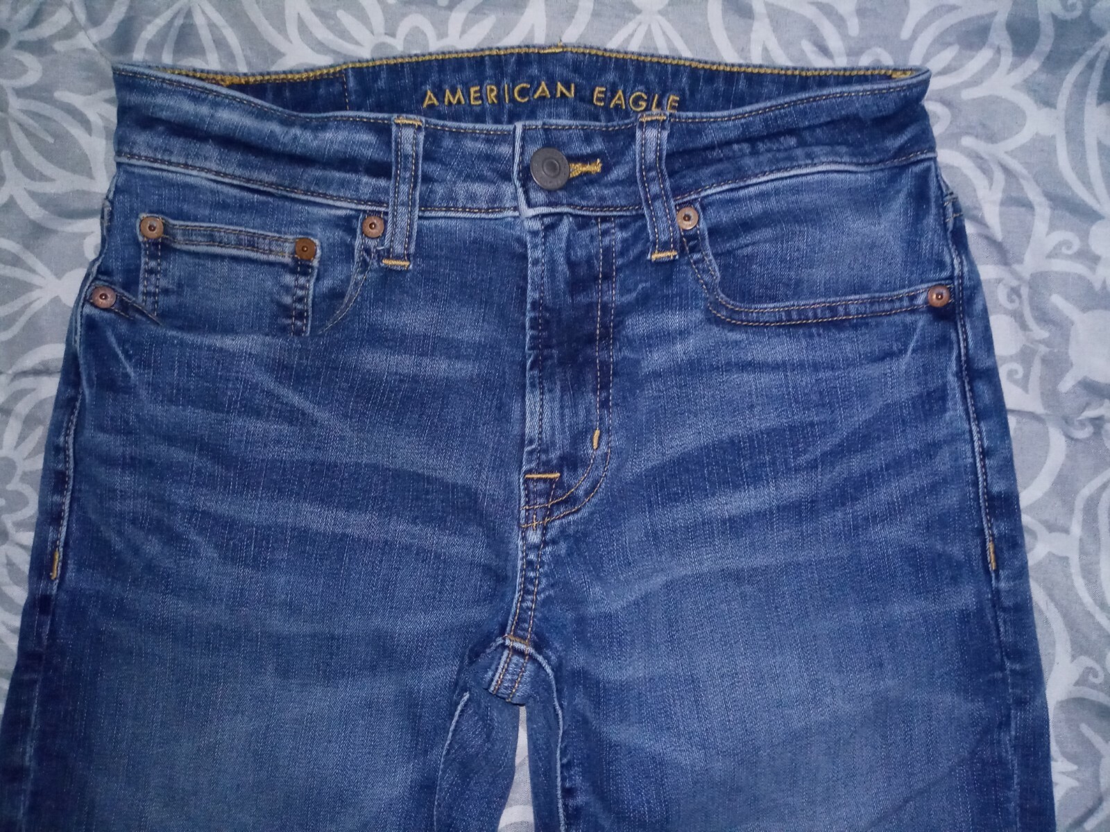 Джинсы American Eagle Slim Straight 