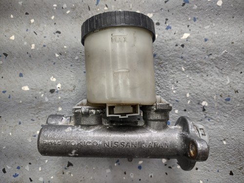 87-89 Nissan 300zx NA Z31 VG30 OEM Brake Master Cylinder 87-89 Nissan 300zx NA Z31 VG30 OEM Brake Master Cylinder