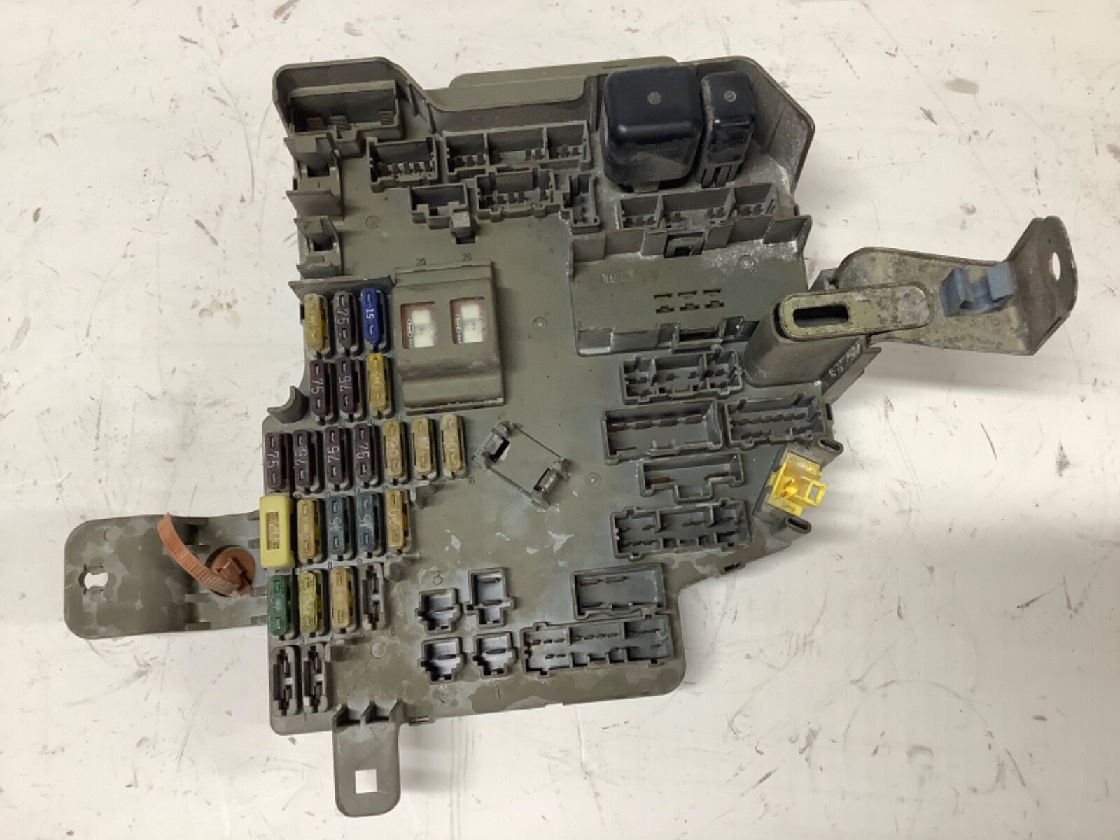 91-95 ACURA LEGEND 4D L SE FUSE BOX UNDER DASH RELAYS OEM | eBay