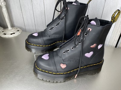DR. MARTENS Sinclair Leather Heart Platform Boots Women's Size US 7 NWOT