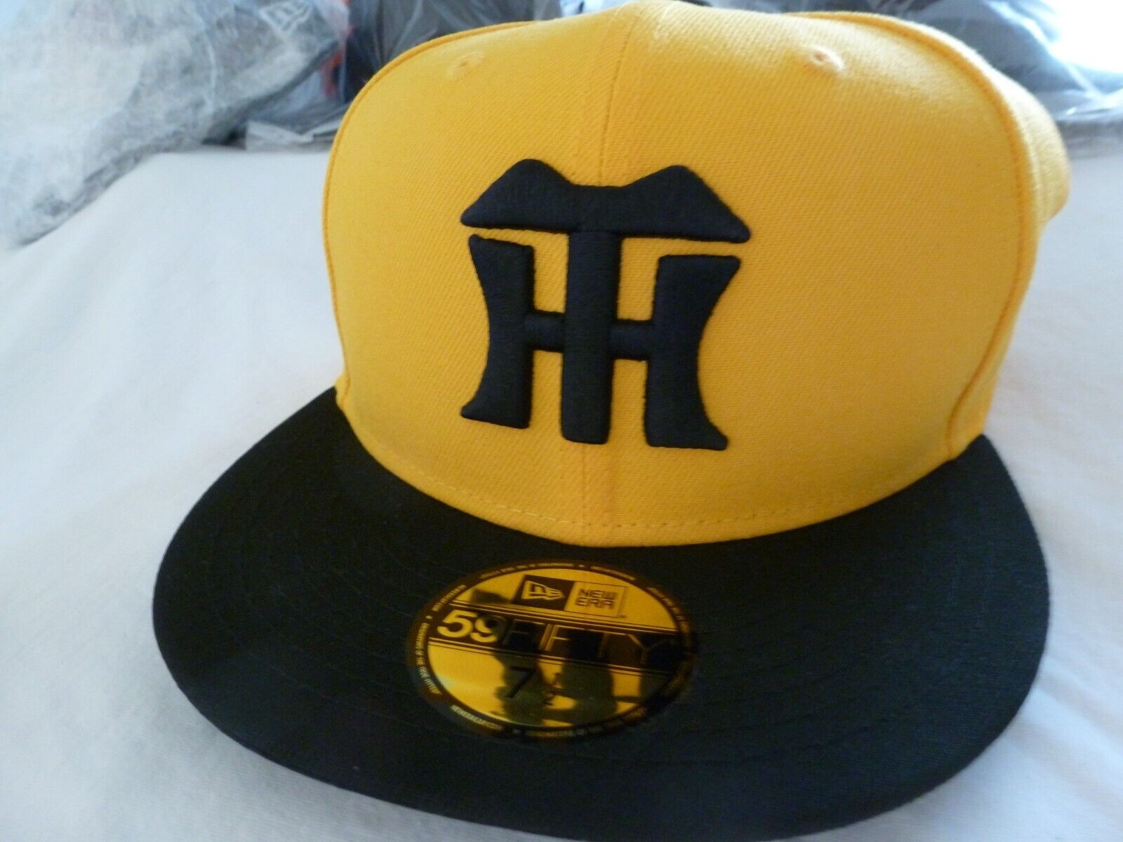 NWT NEW ERA Japan OSAKA HANSHIN TIGERS Baseball Cap Hat NWT NEW ERA Japan OSAKA HANSHIN TIGERS Baseball Cap Hat