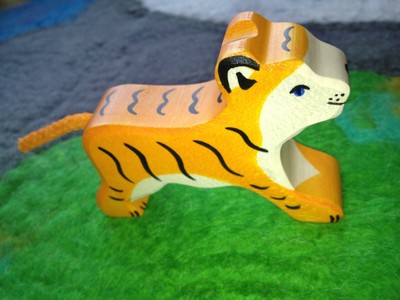 Holztiger Tiger, klein, laufend, 80137