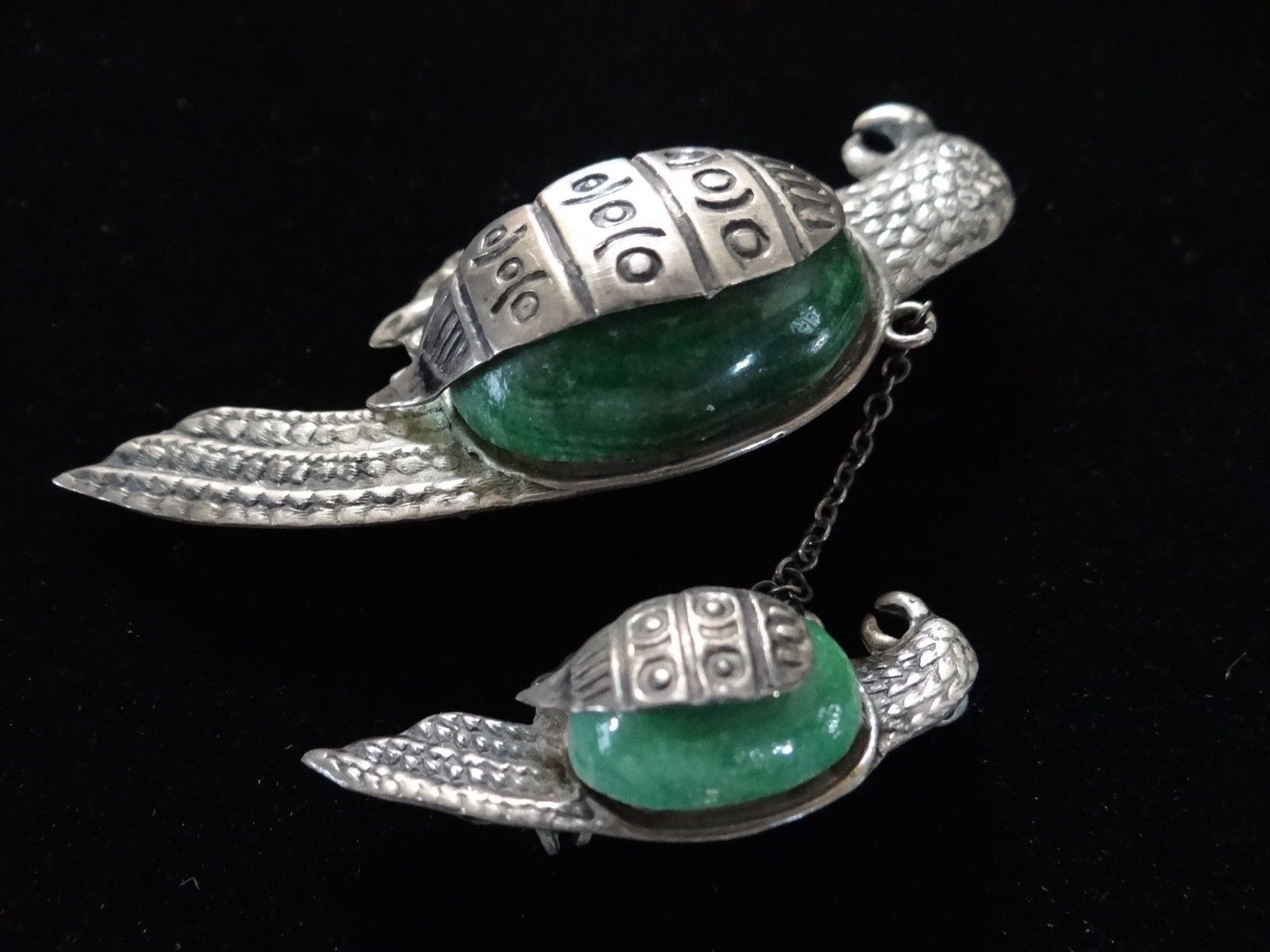 VINTAGE PLATA MEXICO STERLING SILVER & MALACHITE STONE PARROT BIRDS BROOCH PIN