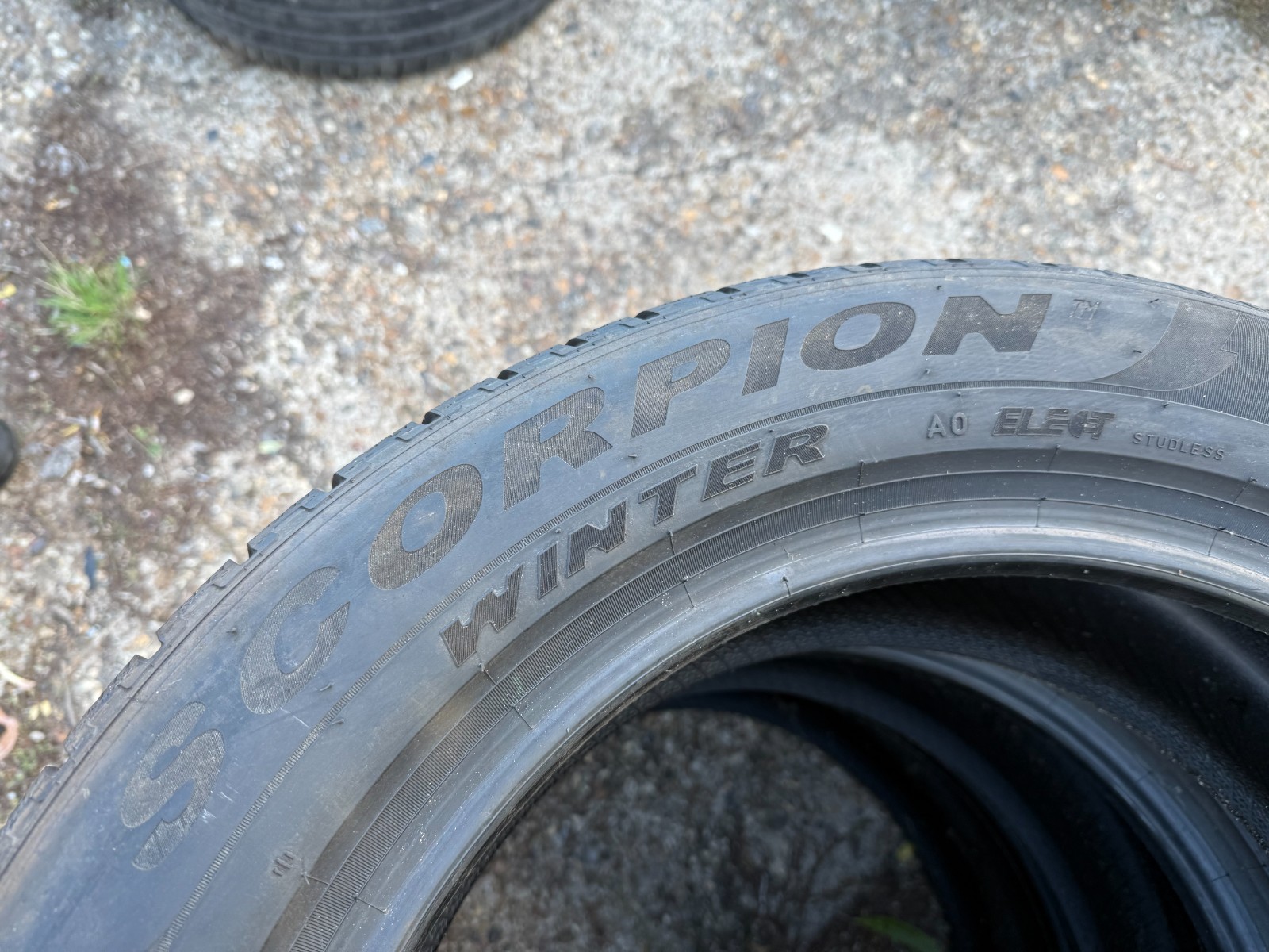 New 255 50 19 Pirelli, Winter, AO, M+S, EV, 103T, x1 Tyre (F1_tyres) YD285