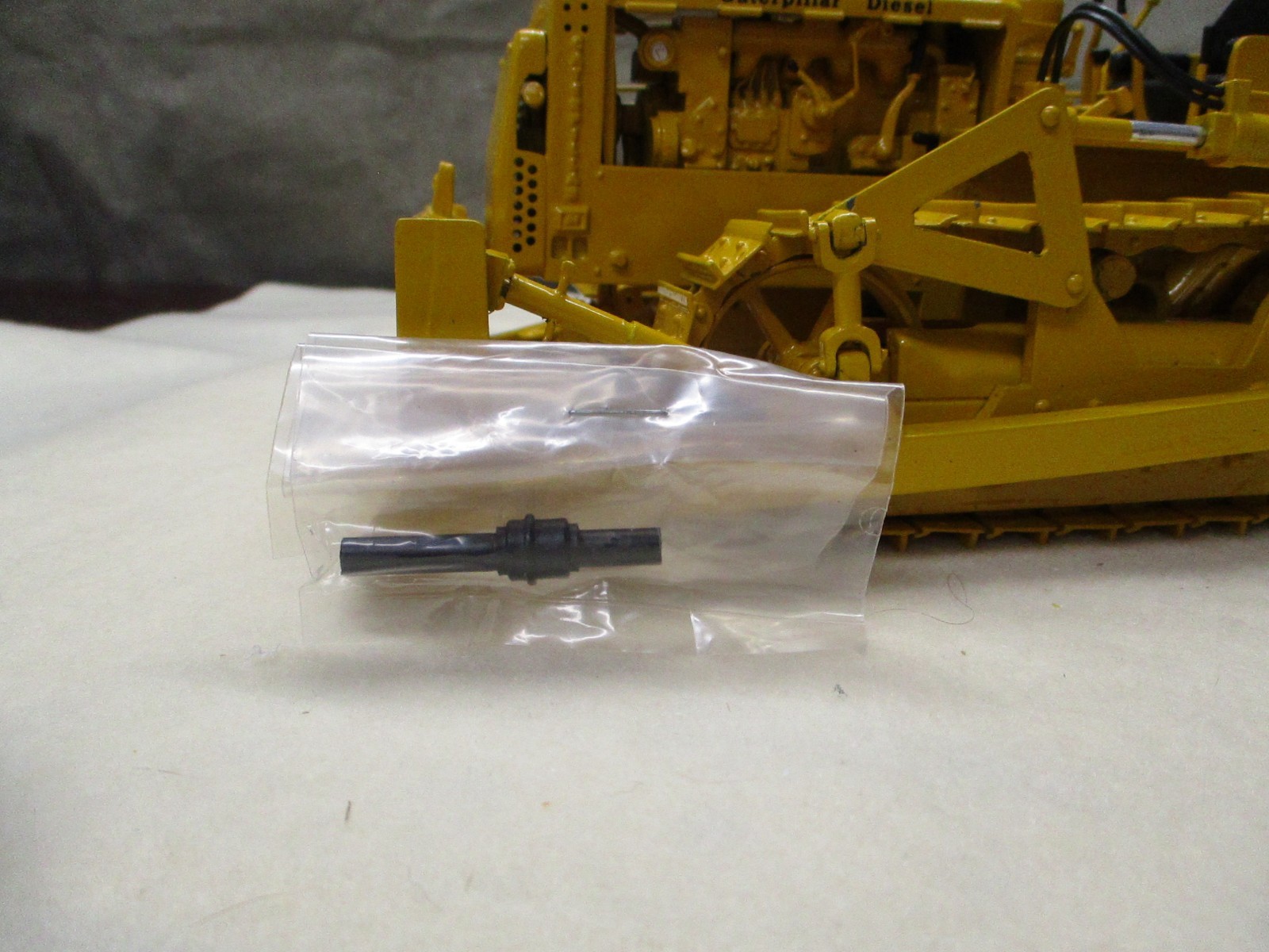 CCM by Gilson Riecke 1995 Caterpillar CAT D4 Crawler Tractor 1/16 All Metal