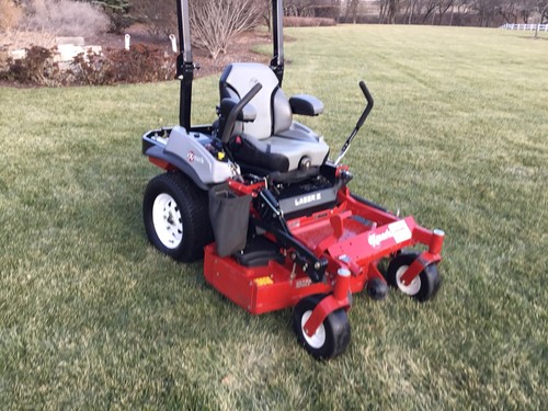 2016 Exmark Lazer Z X-Series Used 52” Zero Turn Mower