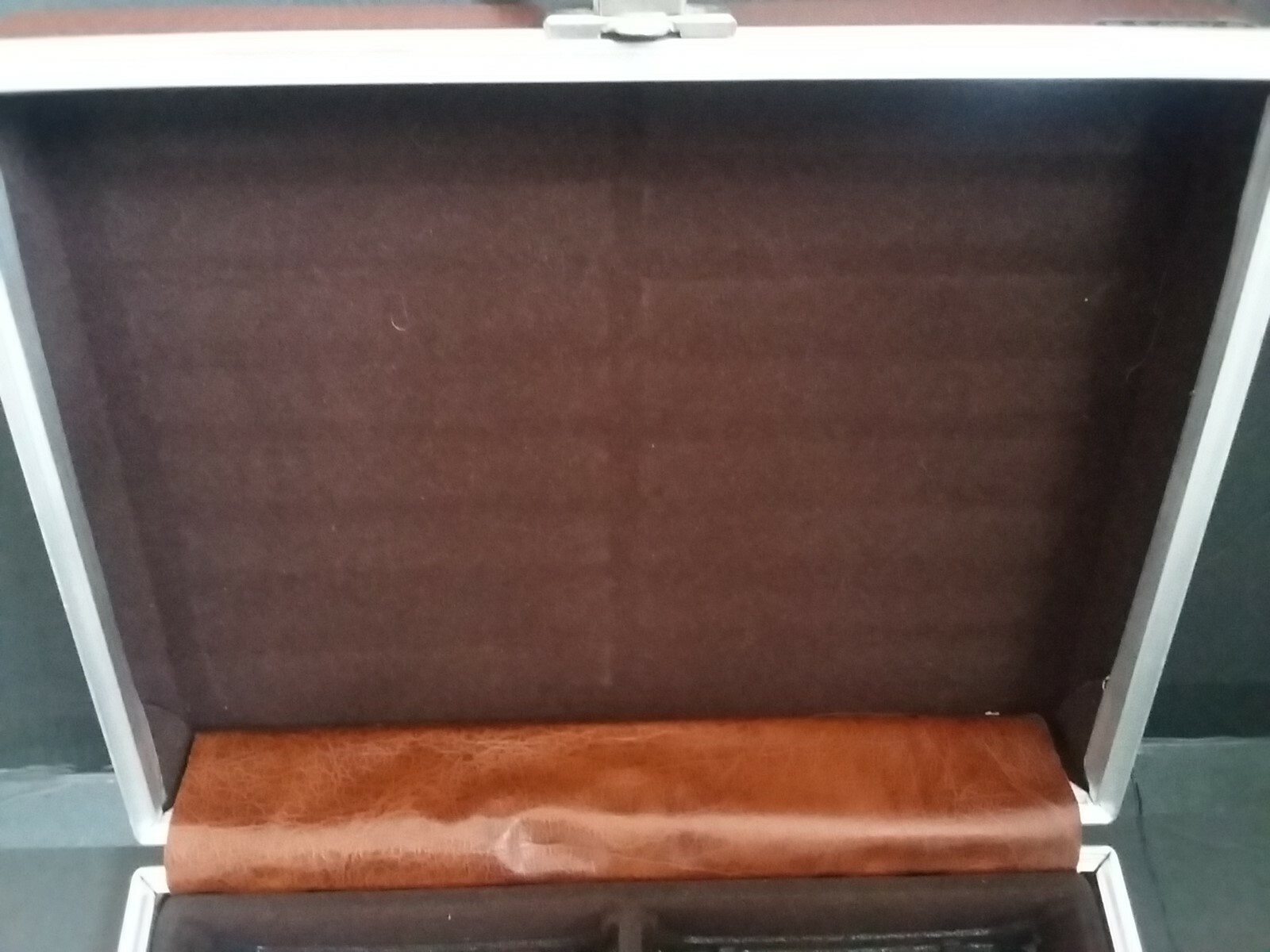 Vintage Savoy 16 Cassette Carry Case Brown Faux Leather 