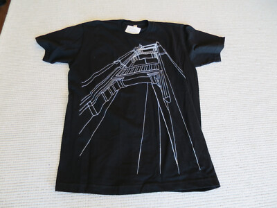 Golden Gate Bridge - T-Shirt (White on Black - Stylish Tower Sketch Design)