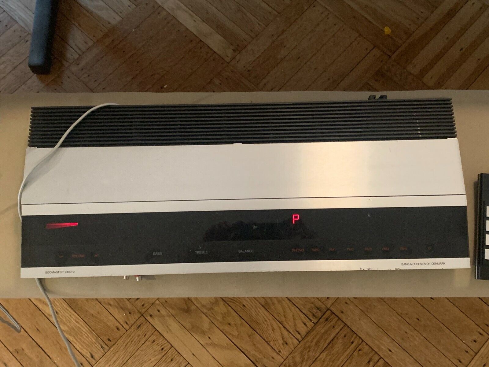 Bang and Olufsen Beomaster 2400-2 with Remote - AS IS | eBay Bang and Olufsen Beomaster 2400-2 with Remote - AS IS | eBay