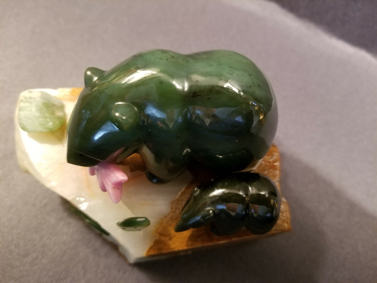 Canadian jade Nephrite Bears
