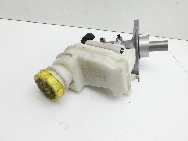 Fiat Panda 312, 319 Hauptbremszylinder Bremszylinder Fiat Panda 4x4 319 12-22 22.01.2018 77365843 gebraucht Vorschau 4