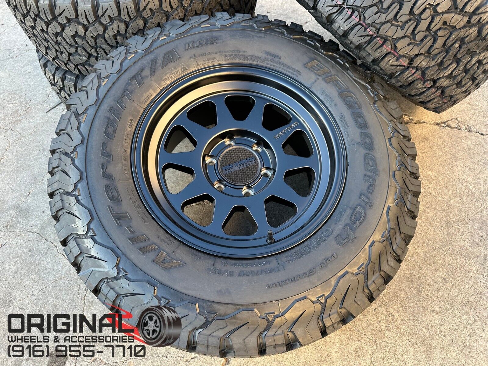 17x8.5 METHOD MR316 Black WHEELS 265/70R17 BFGoodrich KO2 17x8.5 METHOD MR316 Black WHEELS 265/70R17 BFGoodrich KO2