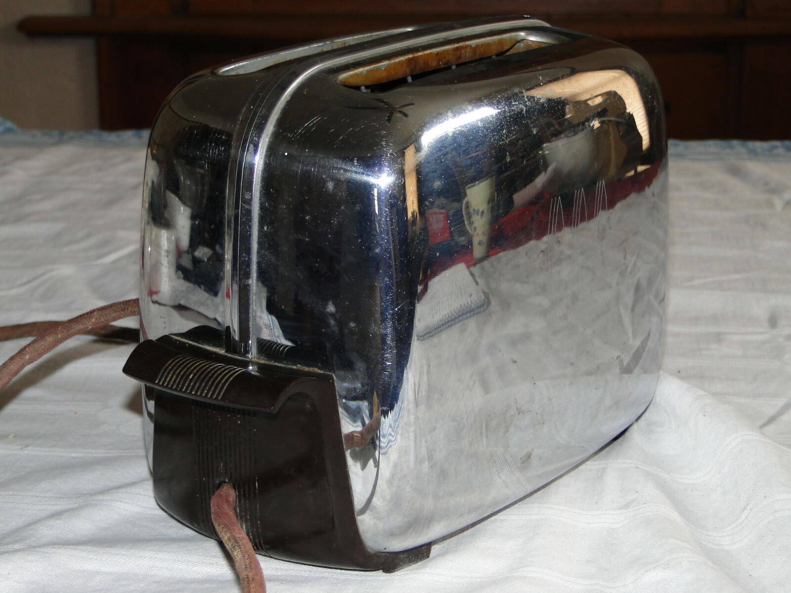 Vintage Toastmaster Model 1B14 Chrome 2-slice Toaster