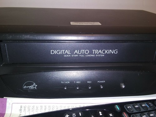 Orion VR0212A VCR comes with remote