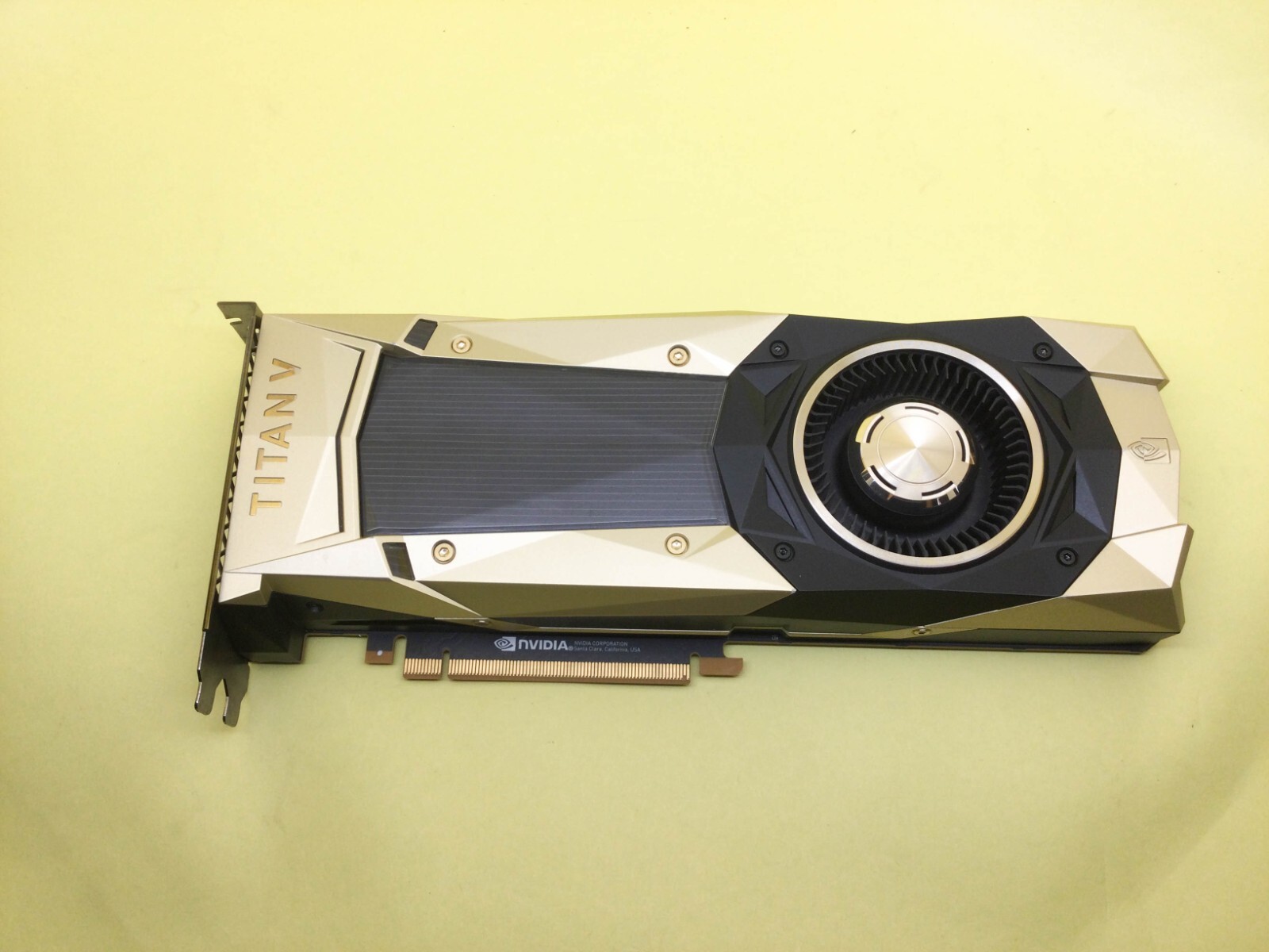 NVIDIA TITAN-V HBM2 12GB 動作品 V 12GB HBM2 動作確認済 動作確認済