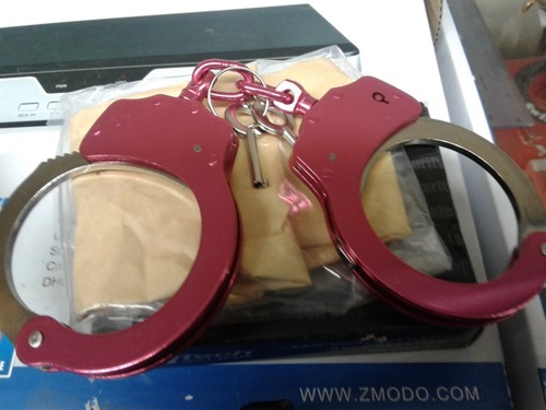 Fun Professional Steel Standard Size Adult Hand Cuffs With 2 Real Keys  Pink