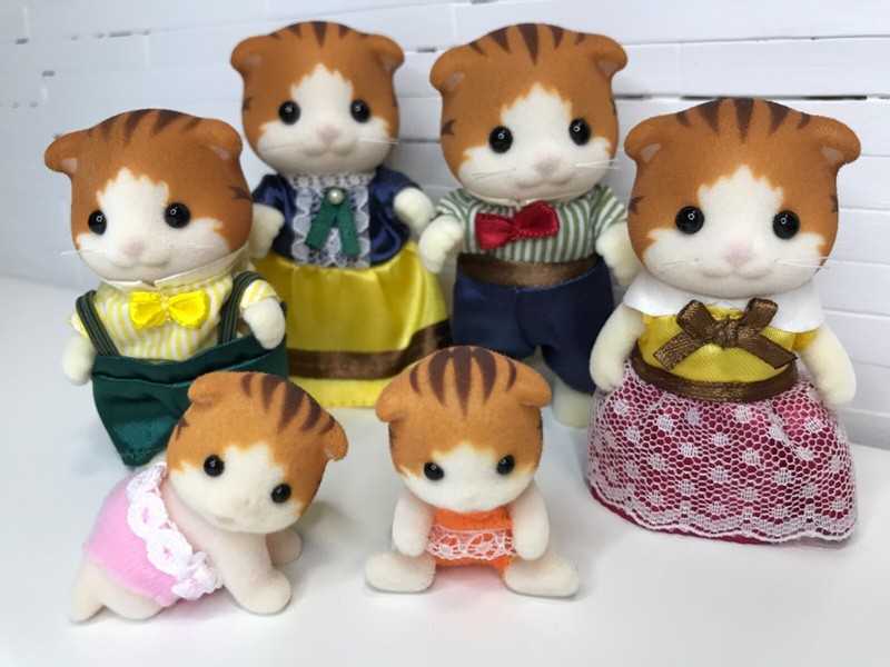 sylvanian families maple cat family