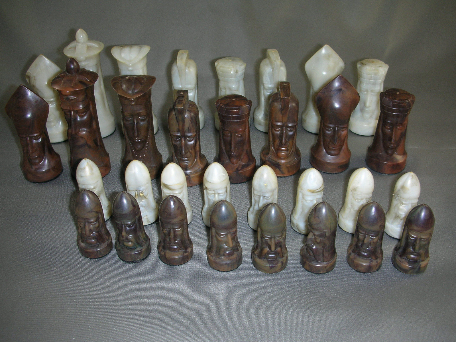 Vintage CHESSMEN 32 Chess Pieces by Peter Ganine Salon Size Complete MARBLEIZED