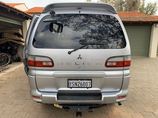 Delica mitsubishi 2004