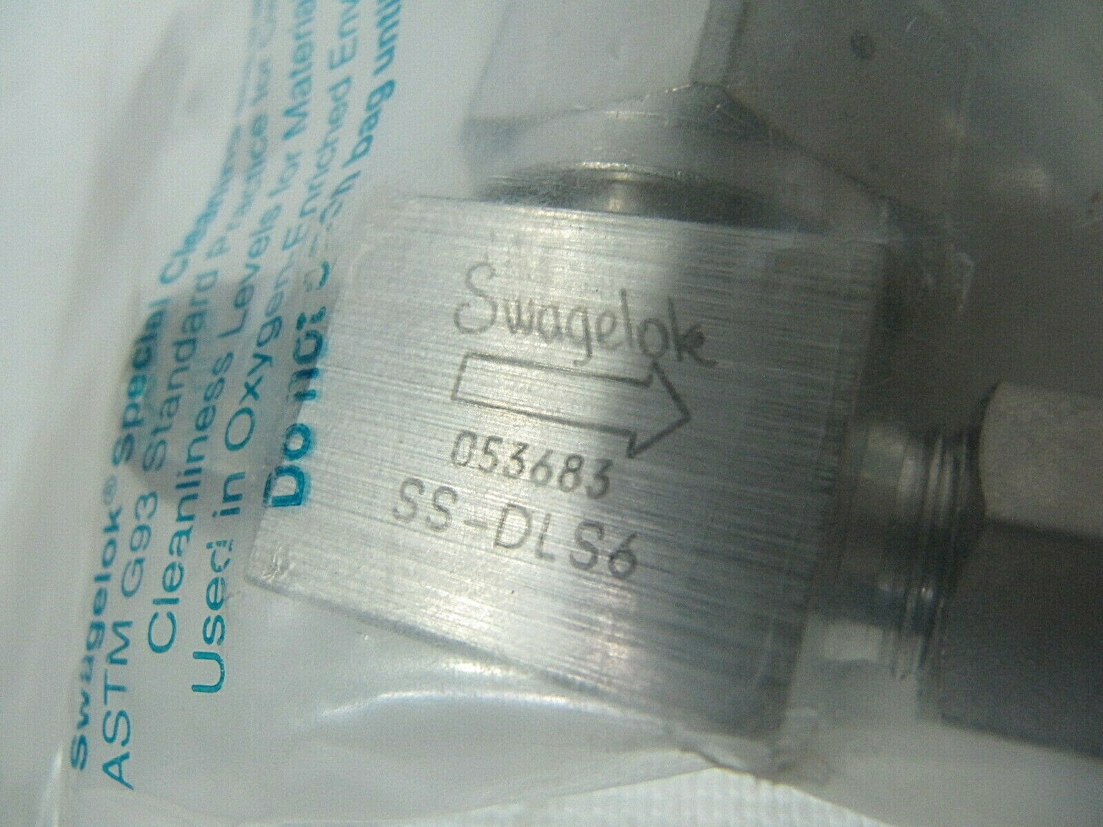 (NEW) Swagelok High Pressure Diaphragm Valve SSDLS6