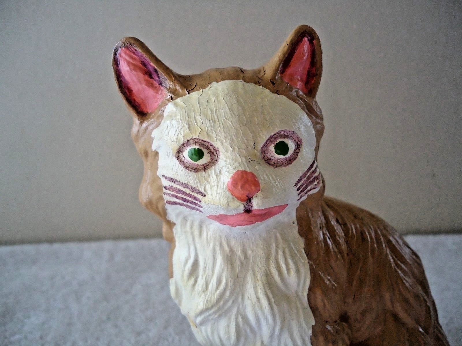Vintage Made In 1974 Chalkware ? Hand Painted Cat 