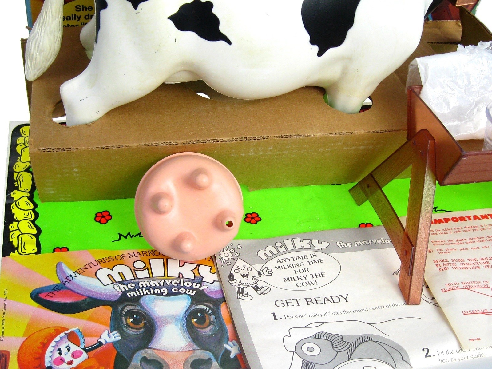 Vintage Kenner Milky the Marvelous Milking Cow Complete w/Box & Insert Works