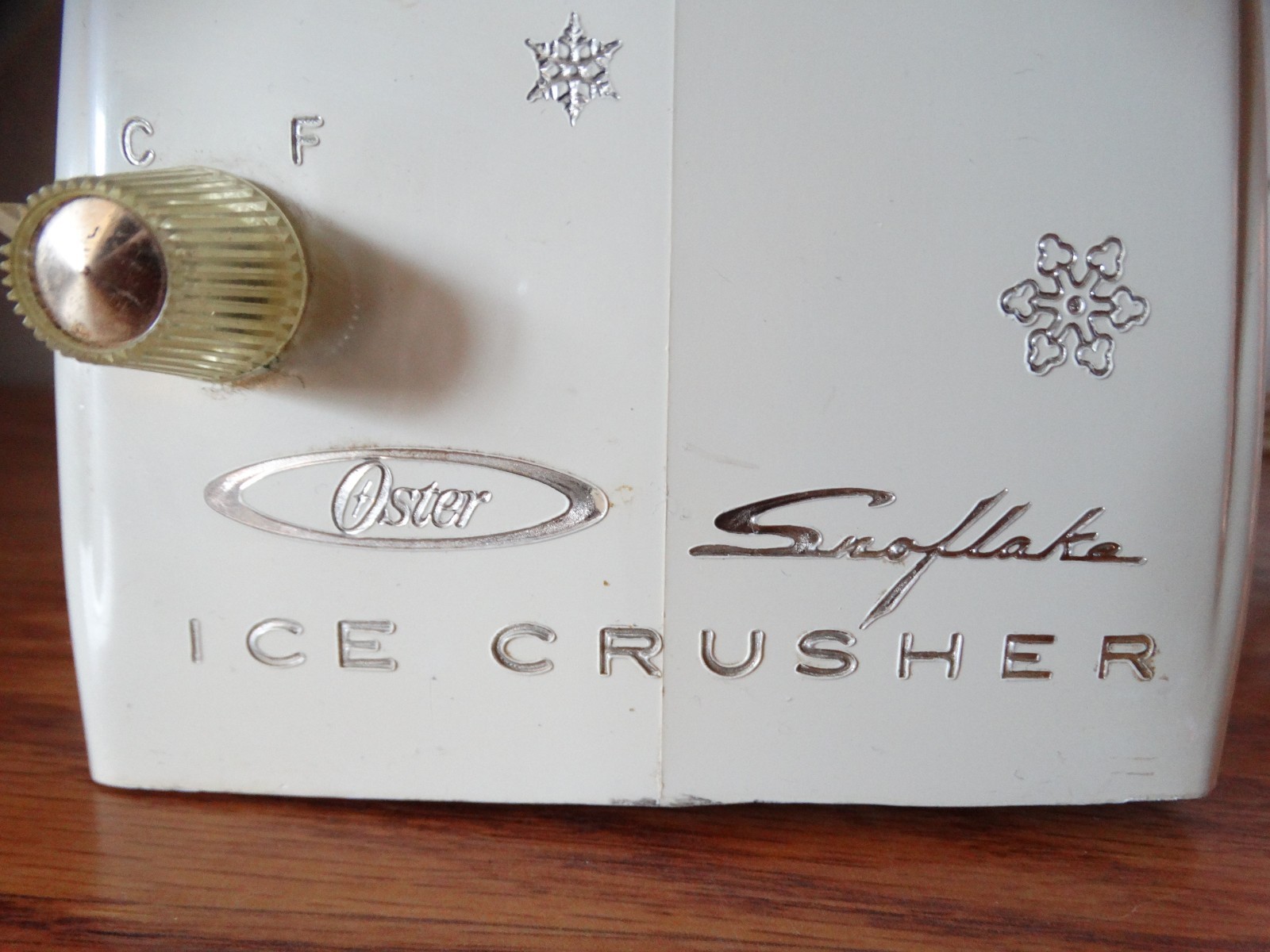 Vintage OSTER Ice Crusher Snoflake USA Electric Silver Snowflakes NO TRAY