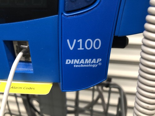 GE Dinamap CareScape V100 Vital Signs Monitor Nellcor NIBP SpO2 Temp with Cart