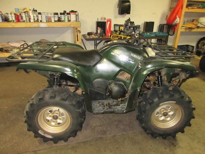 2011 YAMAHA GRIZZLY 700 efi eps 4X4 RUNS AWESOME 2X4 OR 4X4 winch and big tires
