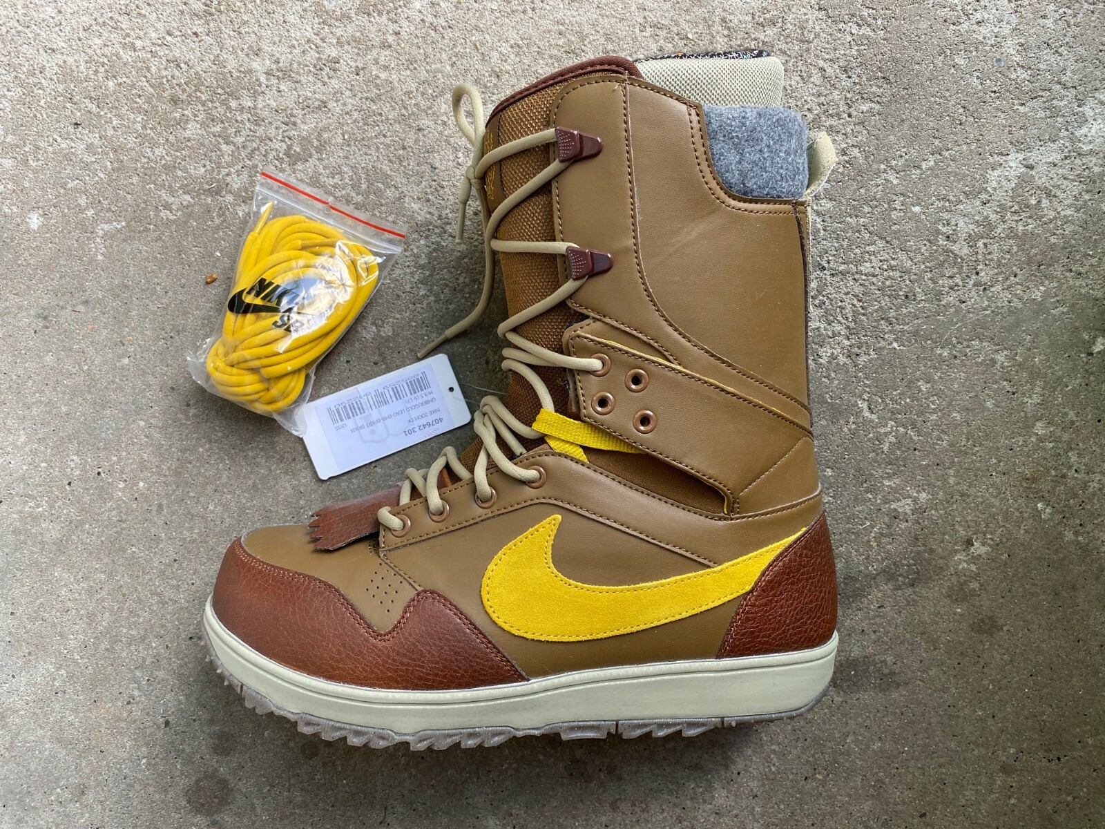 nike dk snowboard boots