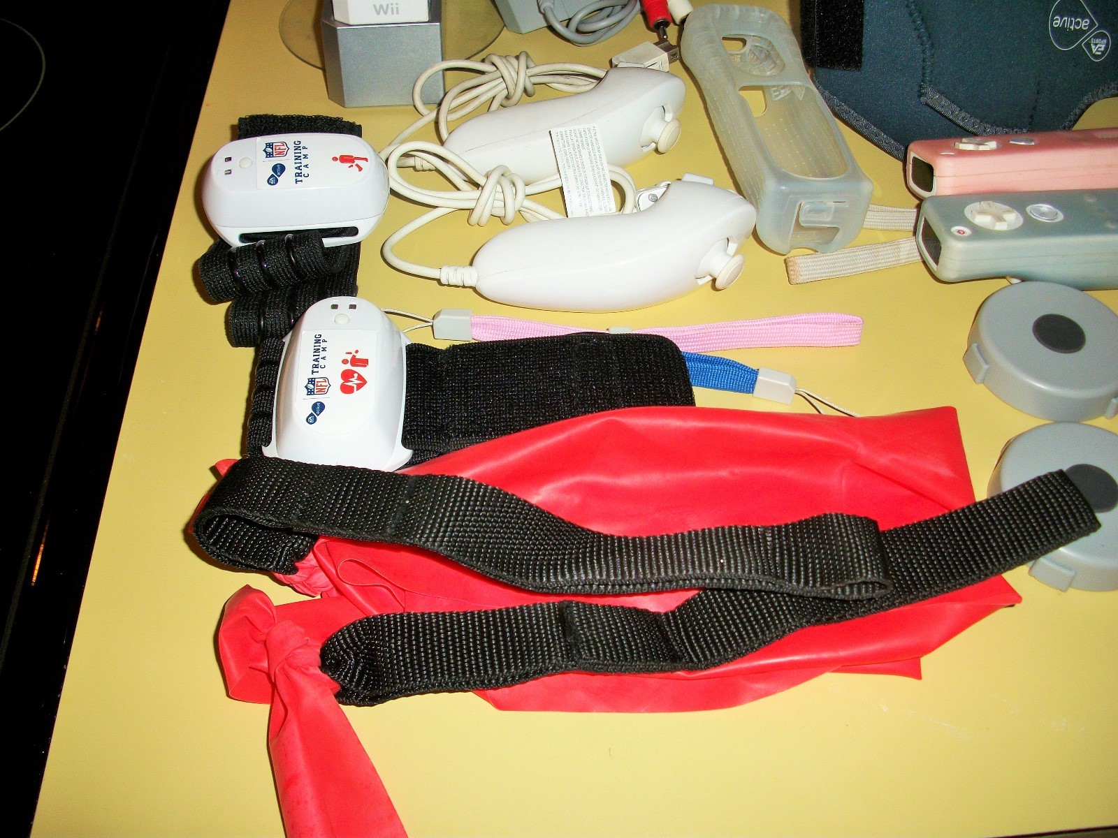 Nintendo Wii White Console Gamecube Compatible Games Lot Personal Trainer