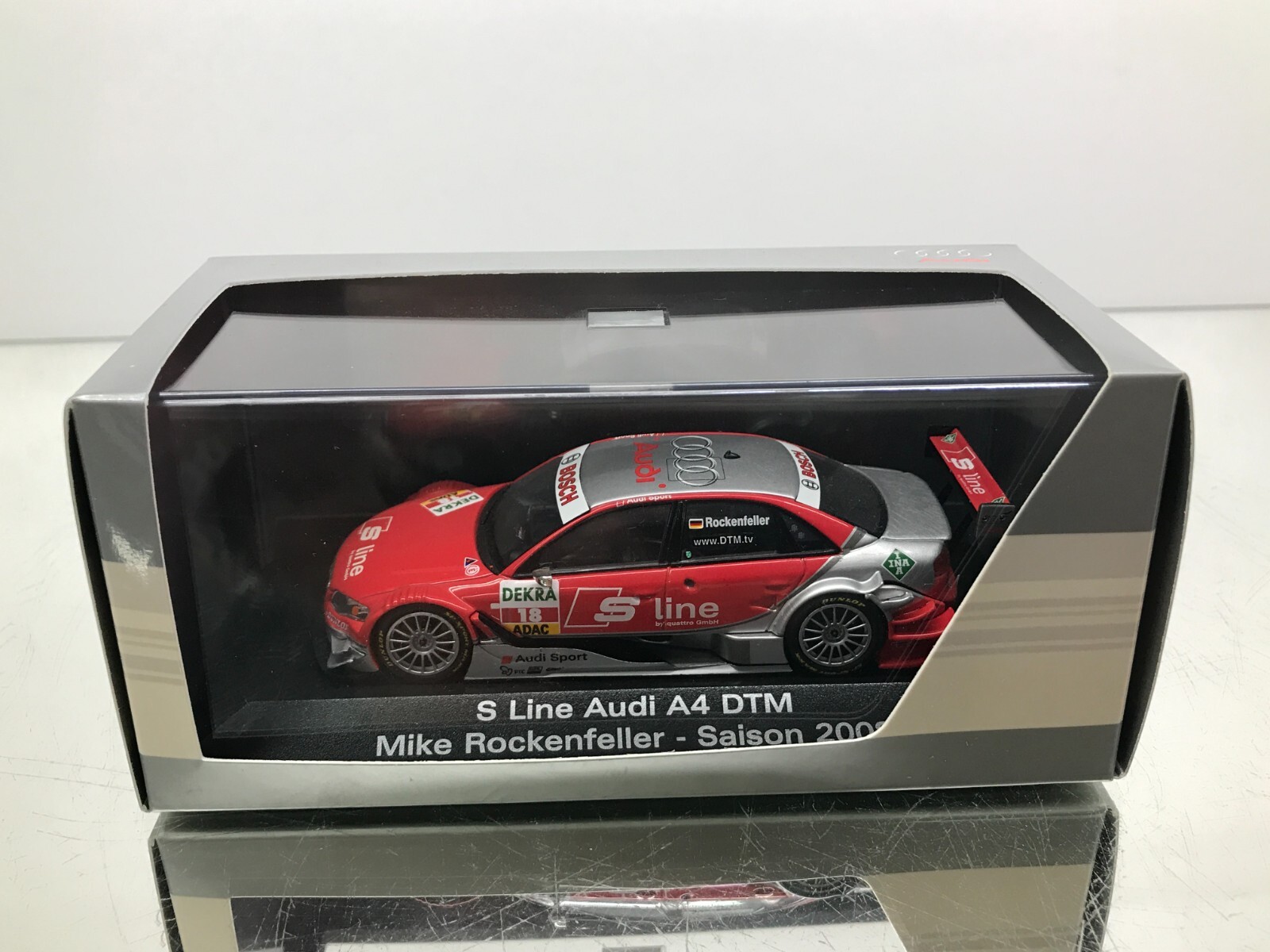 【MINICHAMPS】Audi A4 DTM 2008 #M27 MINICHAMPS AUDI A4 DTM 2008 S LINE #18 ROCKENFELLER -1:43