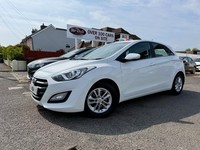 2015 Hyundai i30 CRDI SE NAV BLUE DRIVE Hatchback Diesel Manual