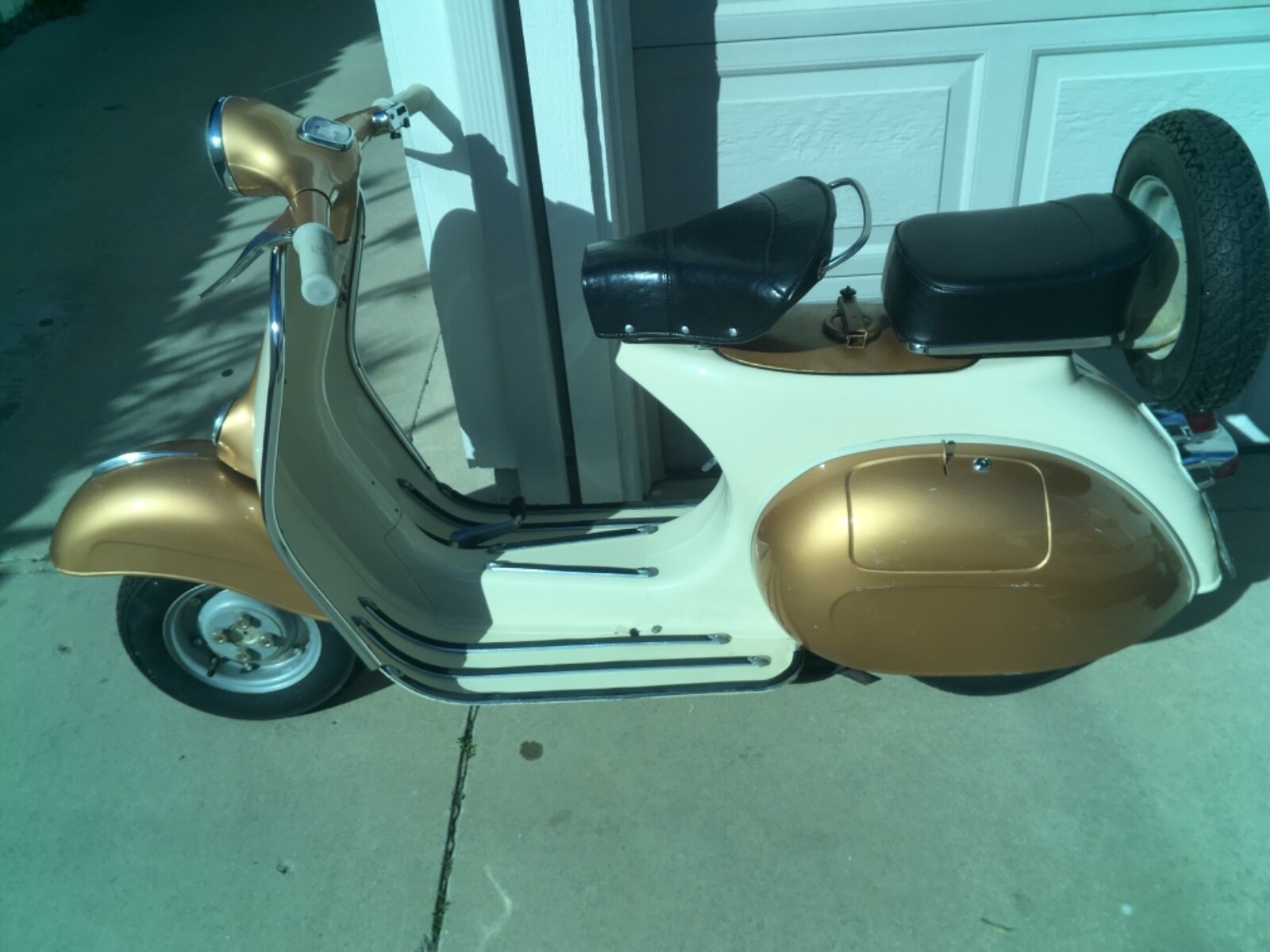 Vintage Vespa VNB1 1960