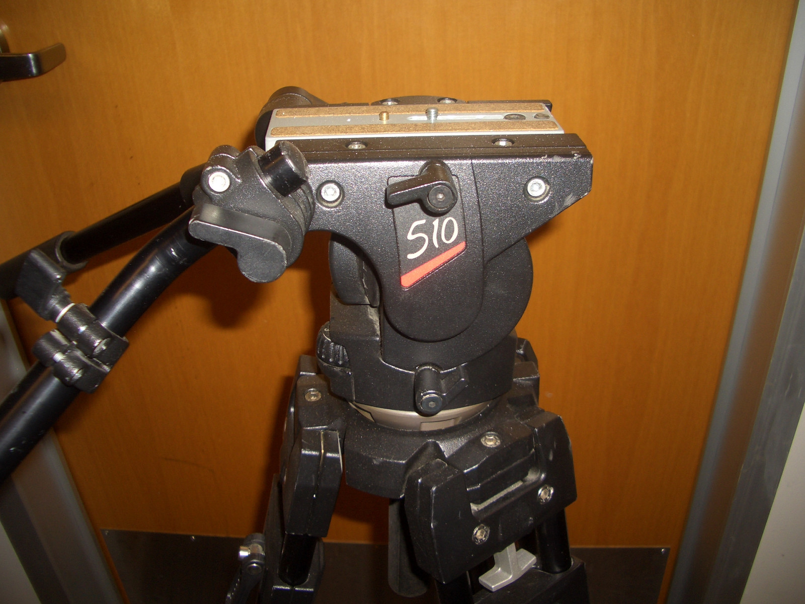 Manfrotto Bogen Heavy Duty 3193 3147 Tripod 510 Fluid Head for Heavy Cameras