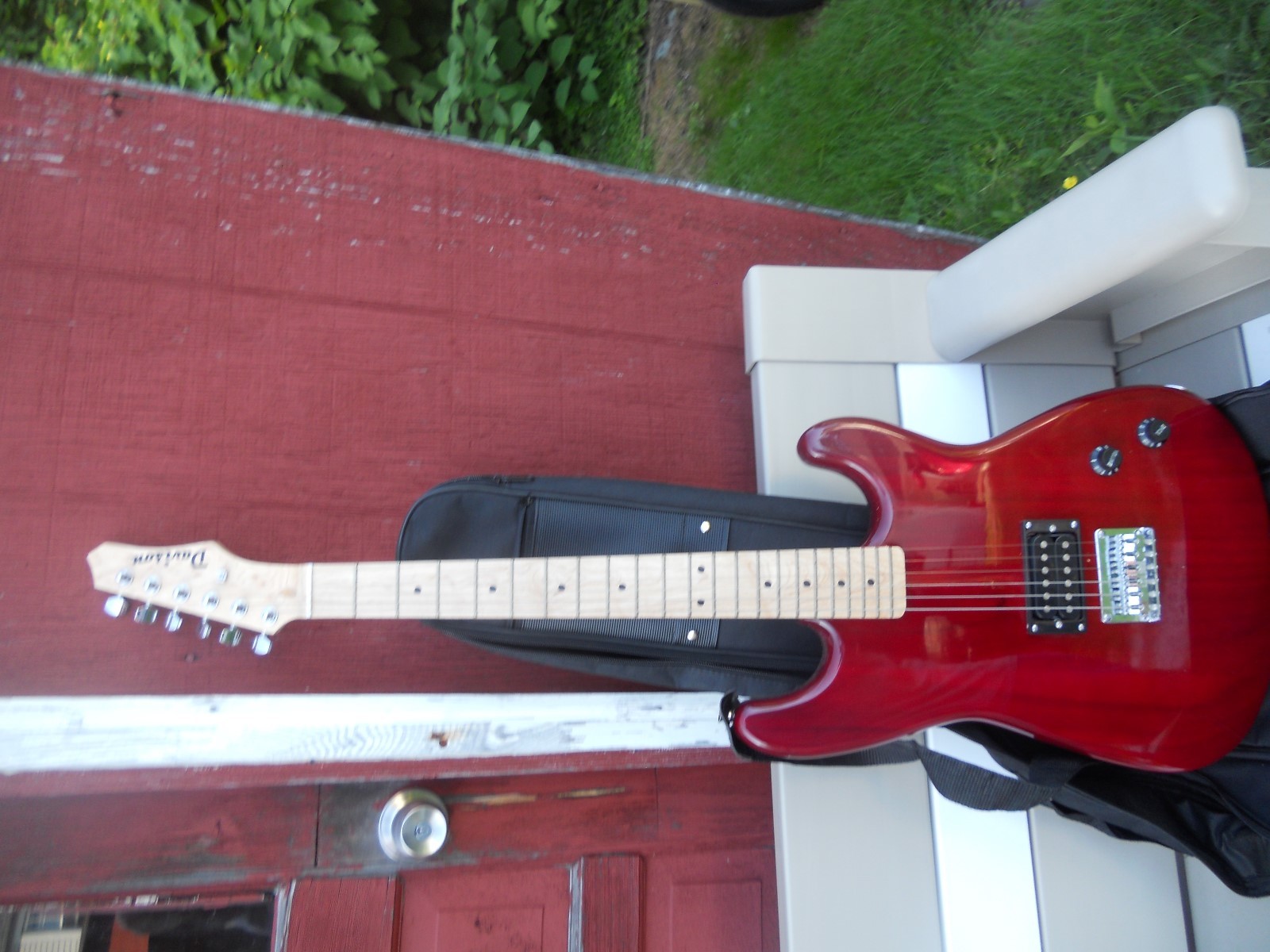 Electric guitar Davidson