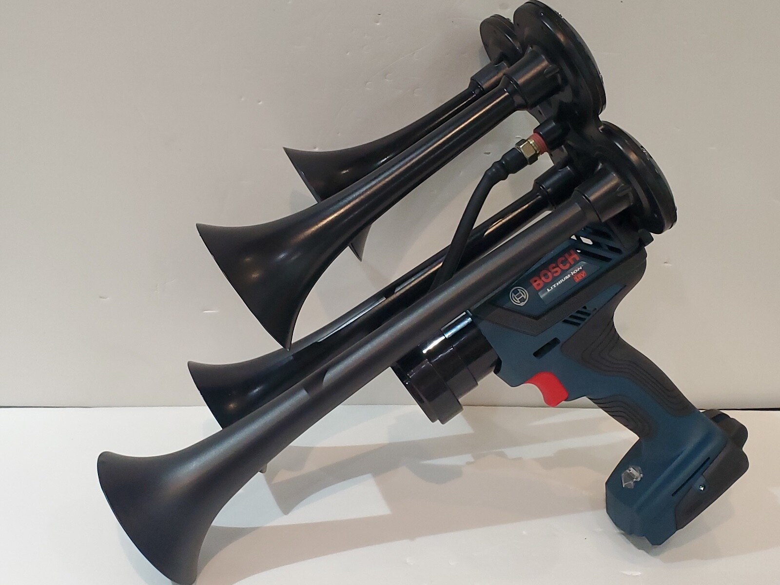 BOSCH 18V Air Horn, QUAD Train Horn Compressor, Metal Black Trumpets 14  Inch | eBay